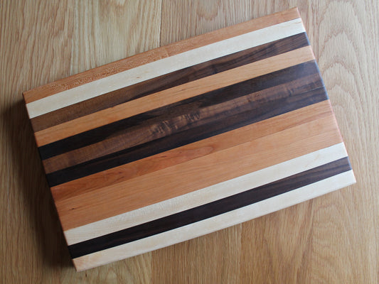 Signature Cutting Board | Edge Grain 031