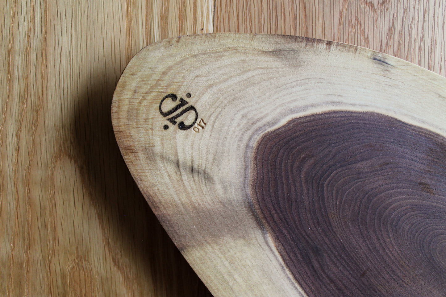 Large Oval Serving Board | Walnut 017
