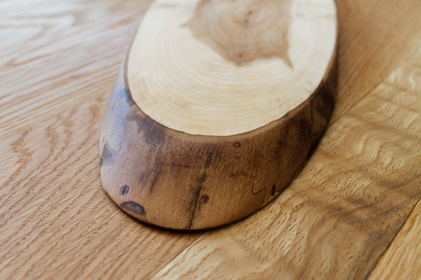 Medium Oval Serving Board | Maple 011