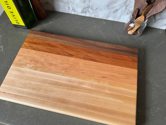 Signature Cutting Board | Edge Grain 041